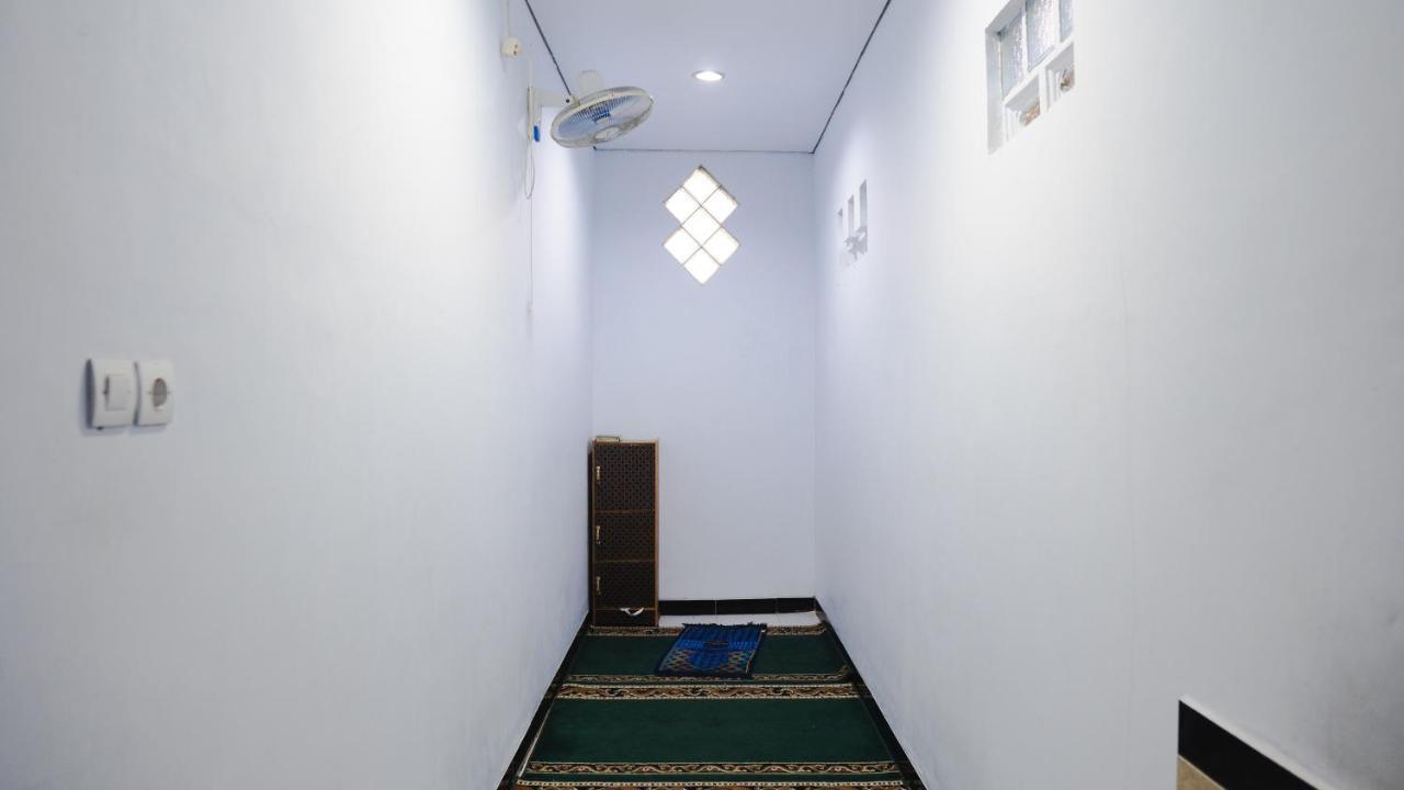 Sitiinggil Guest House Syariah Tegal  Dış mekan fotoğraf