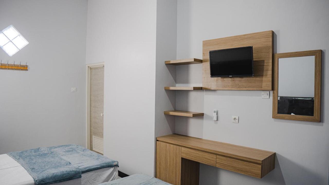 Sitiinggil Guest House Syariah Tegal  Dış mekan fotoğraf